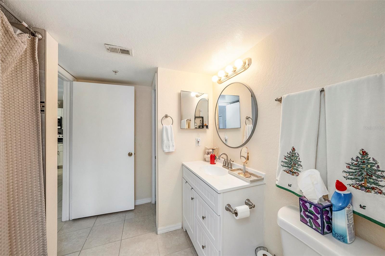 LAKEVIEW AT CALUSA TRACE - Residential