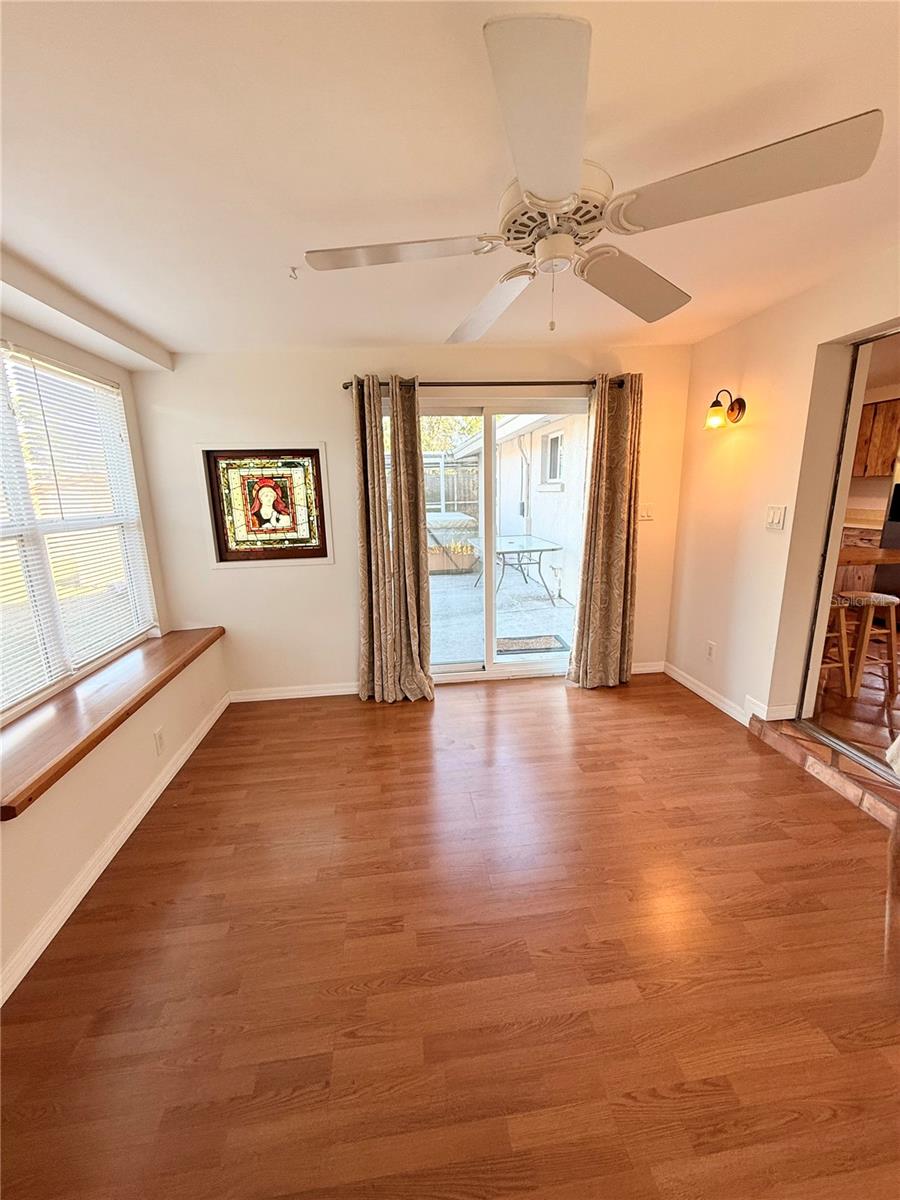 SOUTH VENICE - Residential