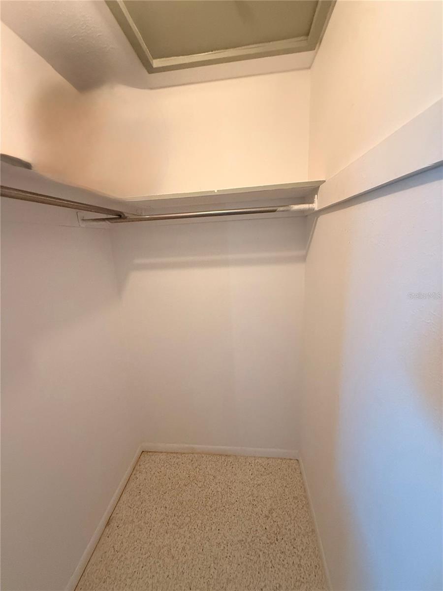 SOUTH VENICE - Residential