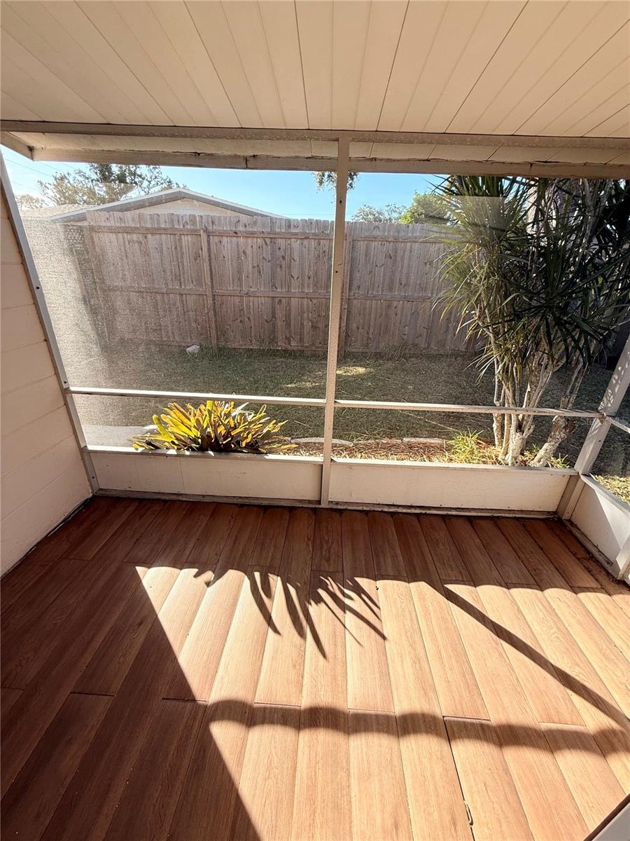 SOUTH VENICE - Residential