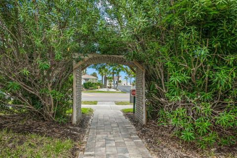 A home in LONGBOAT KEY