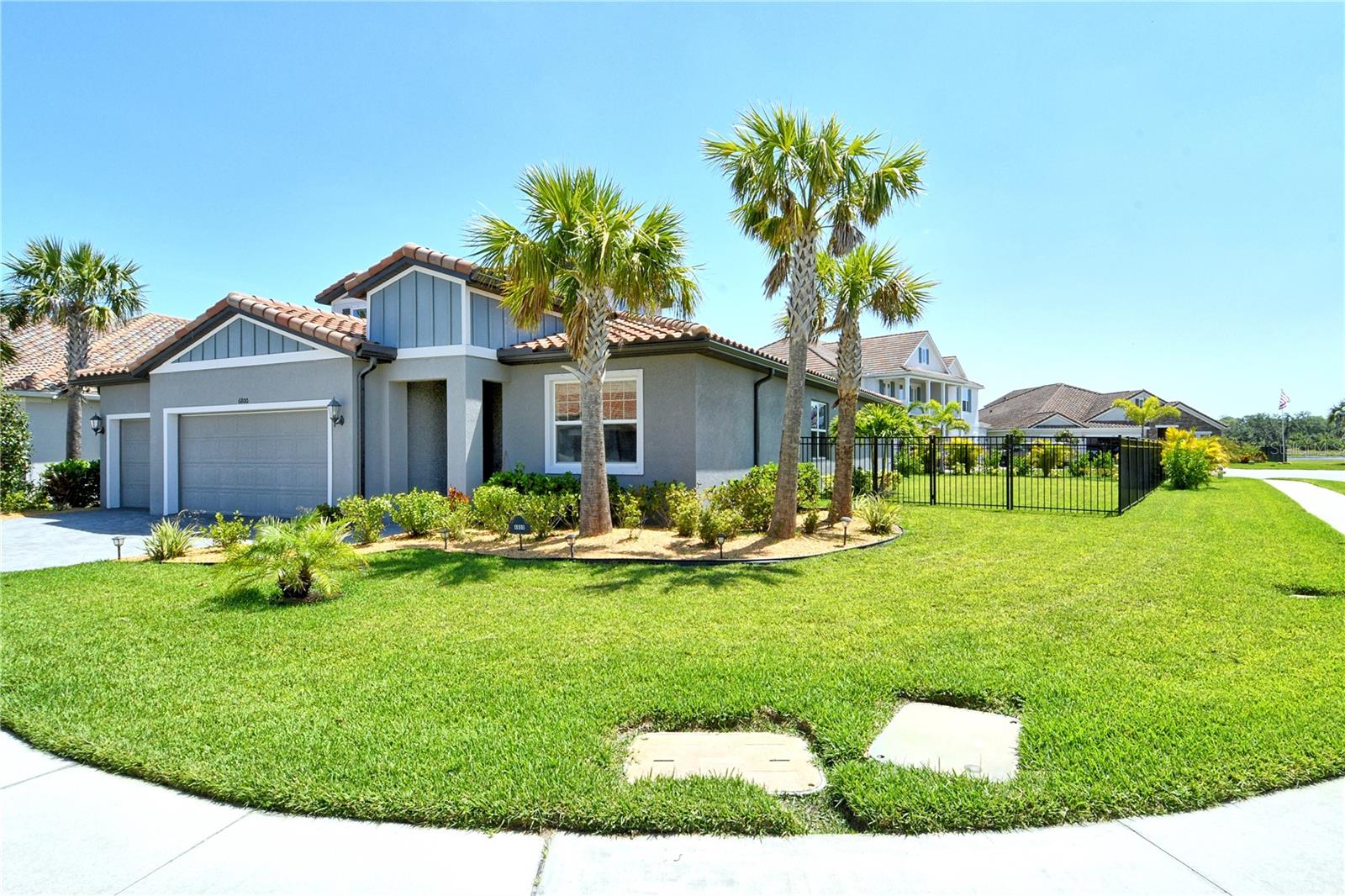 6800 DUNLIN COURT