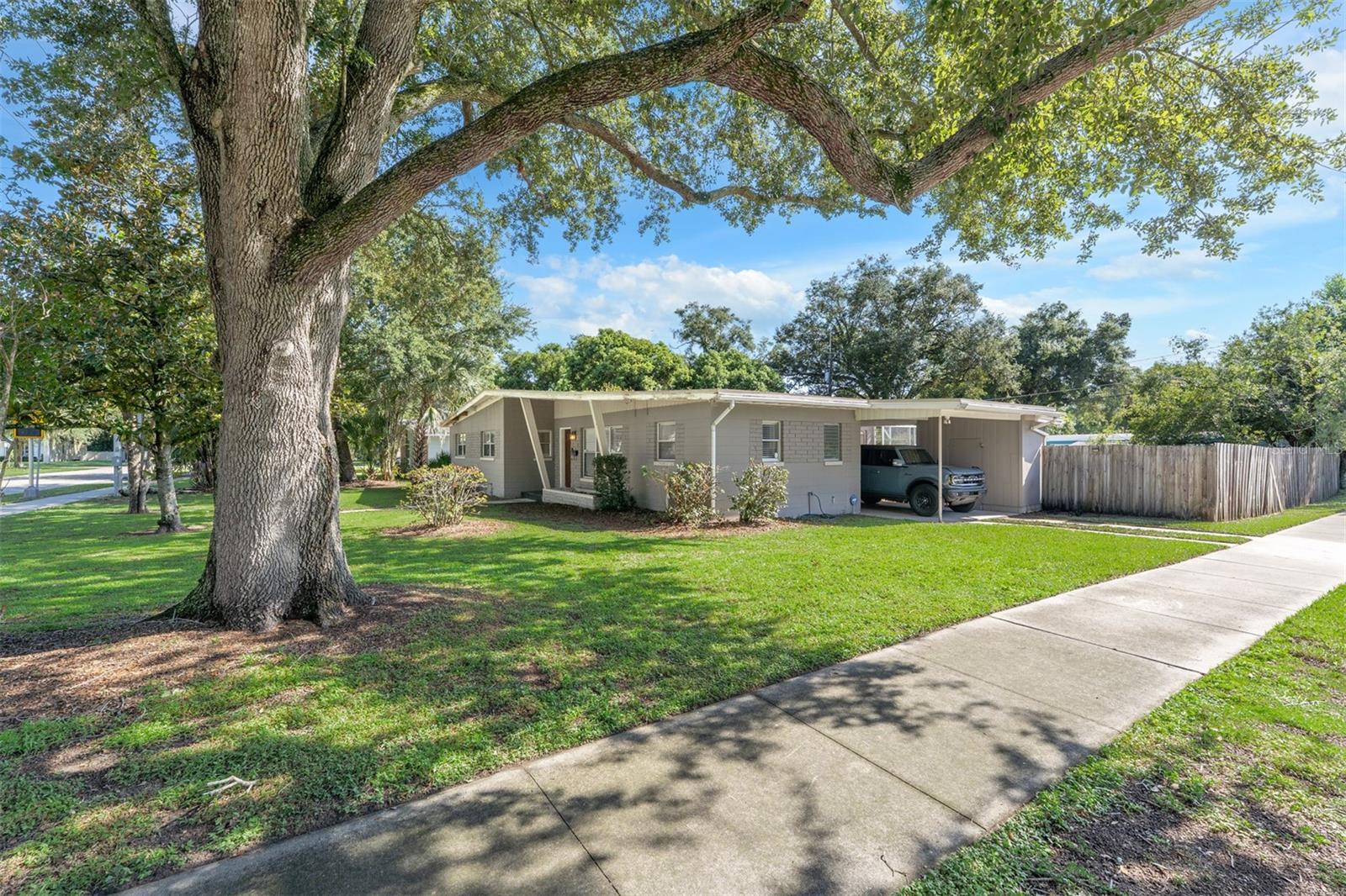 1209 S CRYSTAL LAKE DRIVE