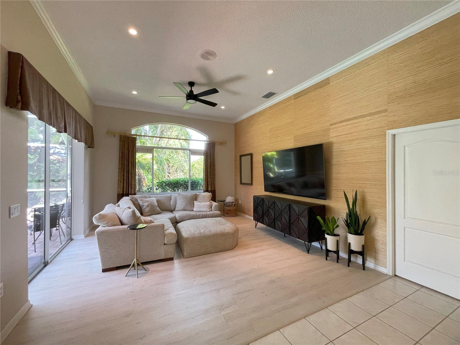 HUNTINGTON POINTE - Residential Lease