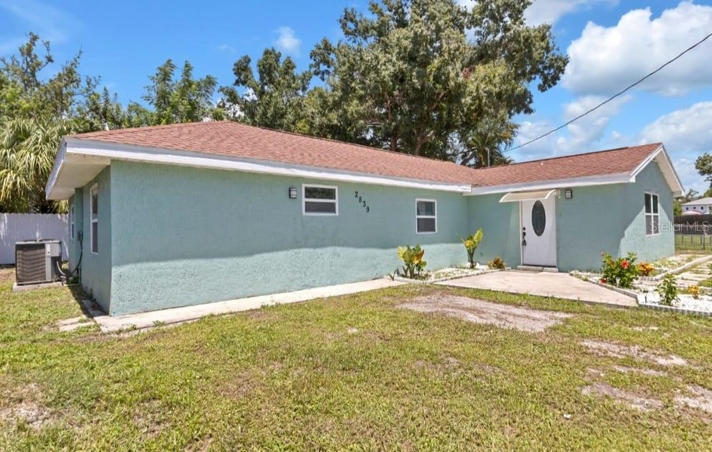 Photo of 2839 Olympic Street, Sarasota, FL 34231 (MLS # A4702845)