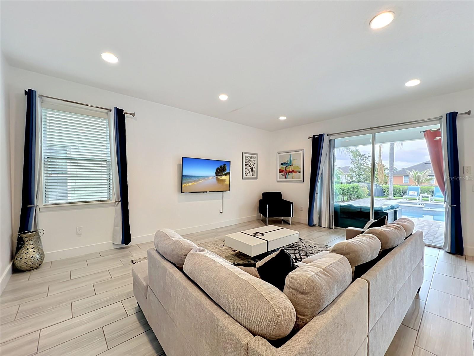 REUNION WEST PH 1 EAST - Residential
