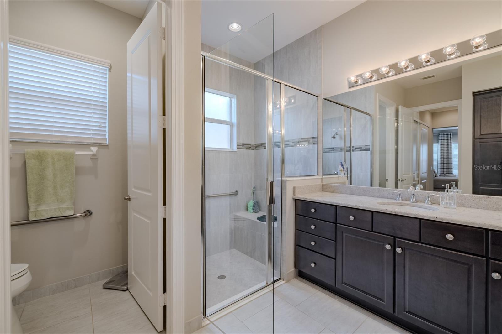 VALENCIA LAKES TR O - Residential