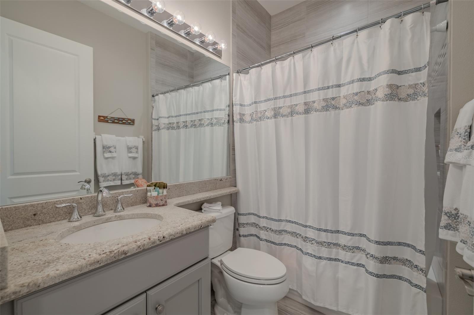 VALENCIA LAKES TR O - Residential