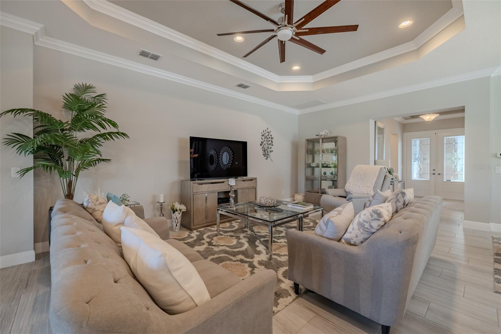 VALENCIA LAKES TR O - Residential