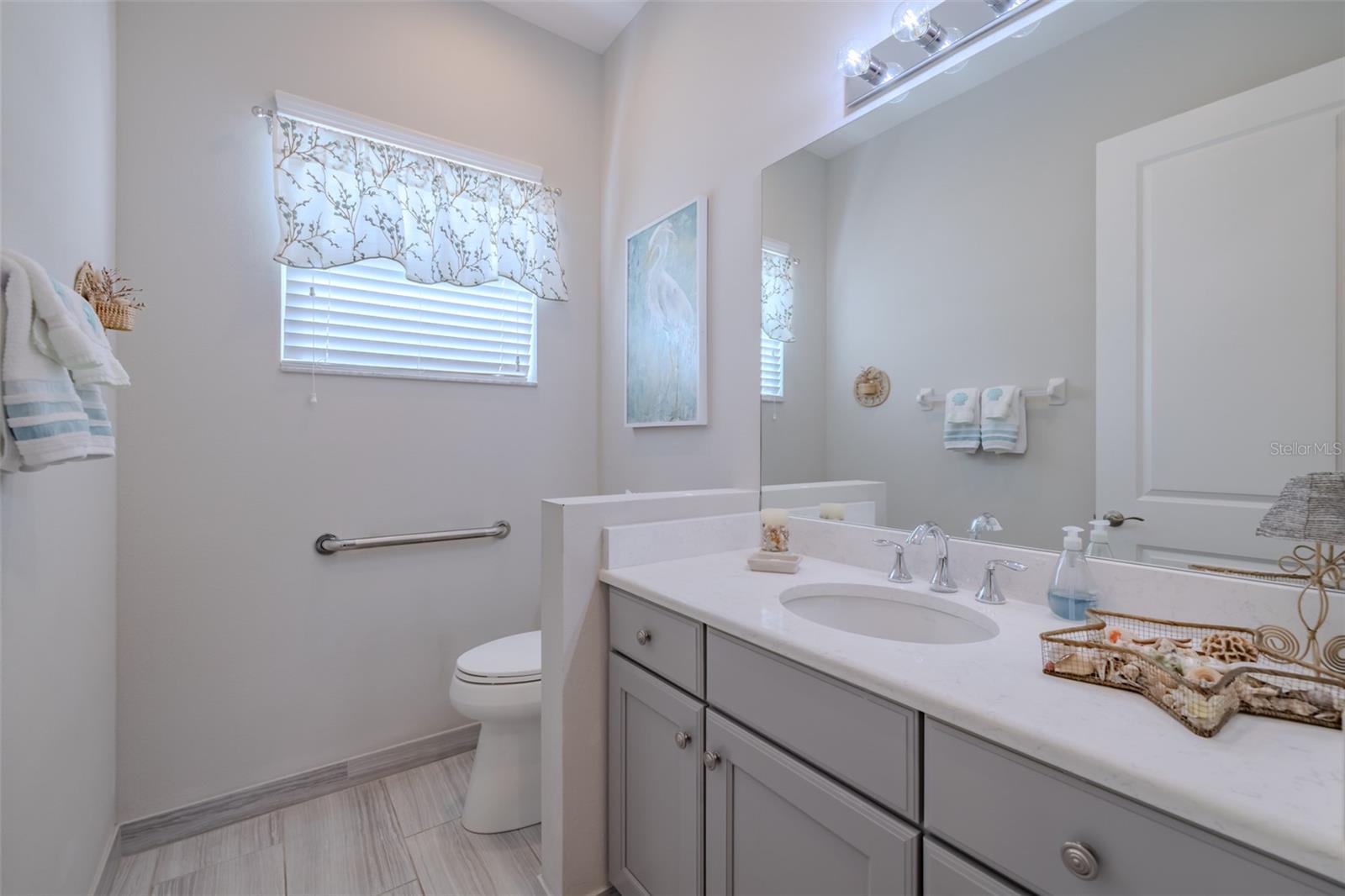 VALENCIA LAKES TR O - Residential