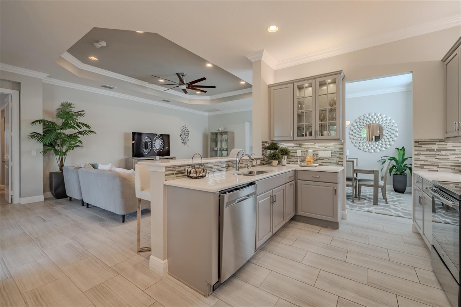 VALENCIA LAKES TR O - Residential