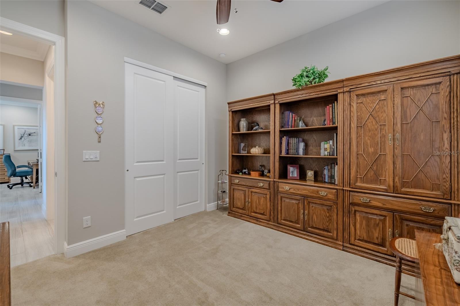 VALENCIA LAKES TR O - Residential