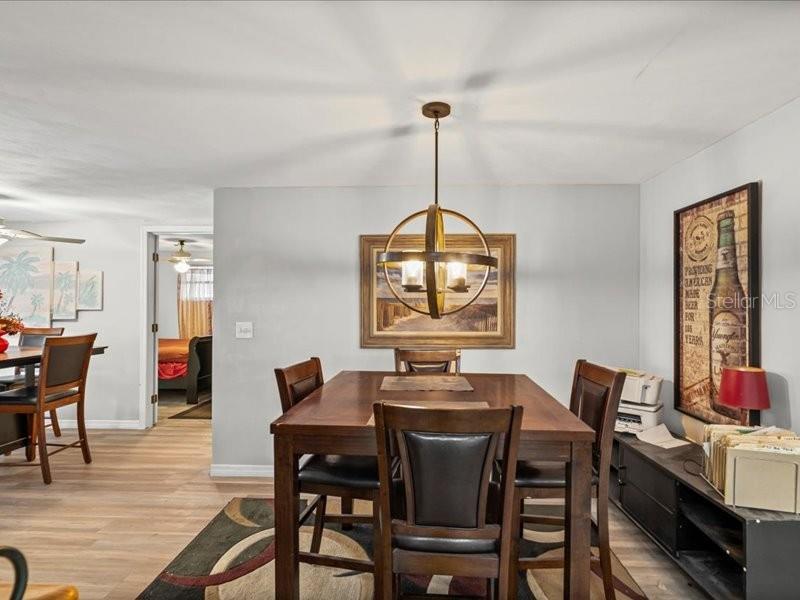 COLONIAL HILLS - Residential