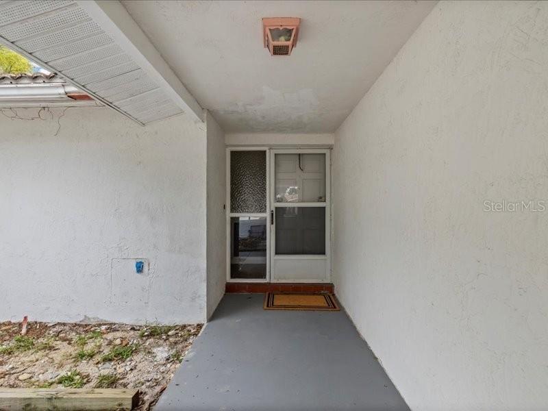 COLONIAL HILLS - Residential