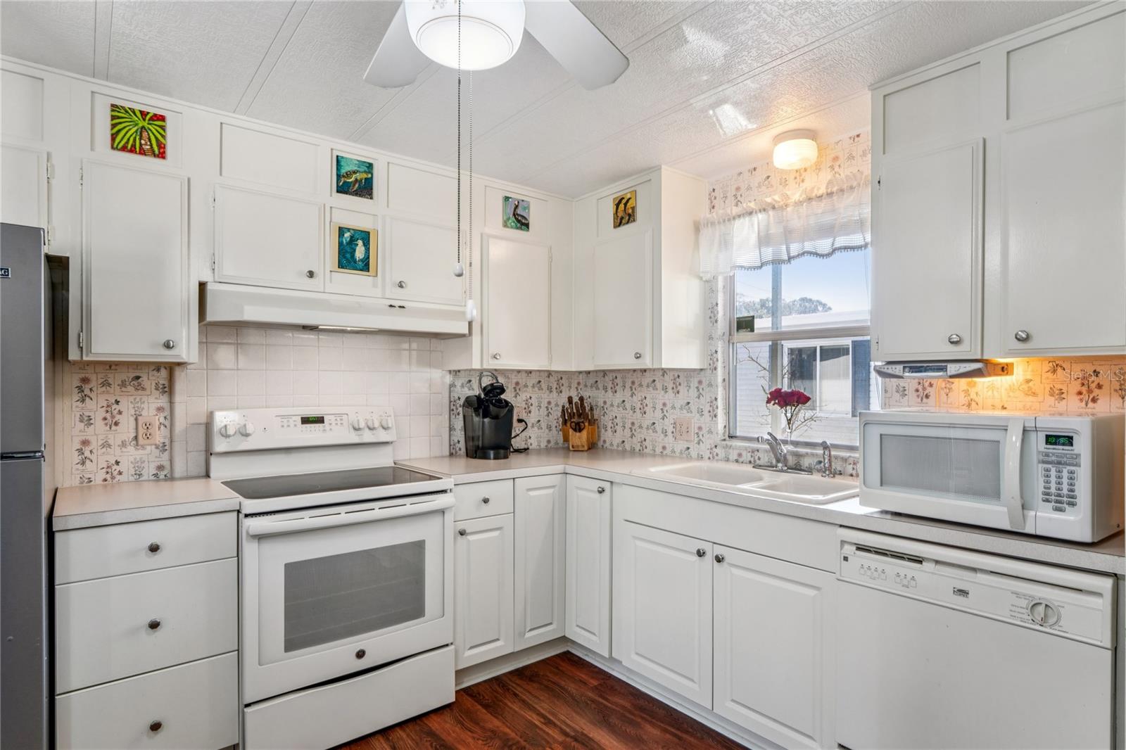 LAKE RICH VILLAGE MOBILE HOME PARK UNREC - Residential