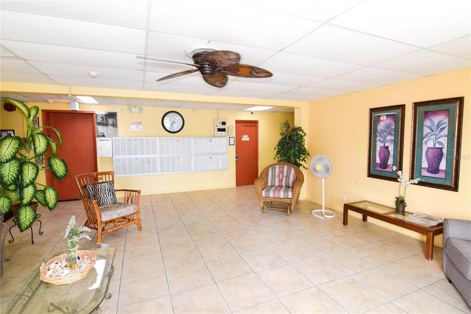 RIDGEWOOD GROVES - Residential