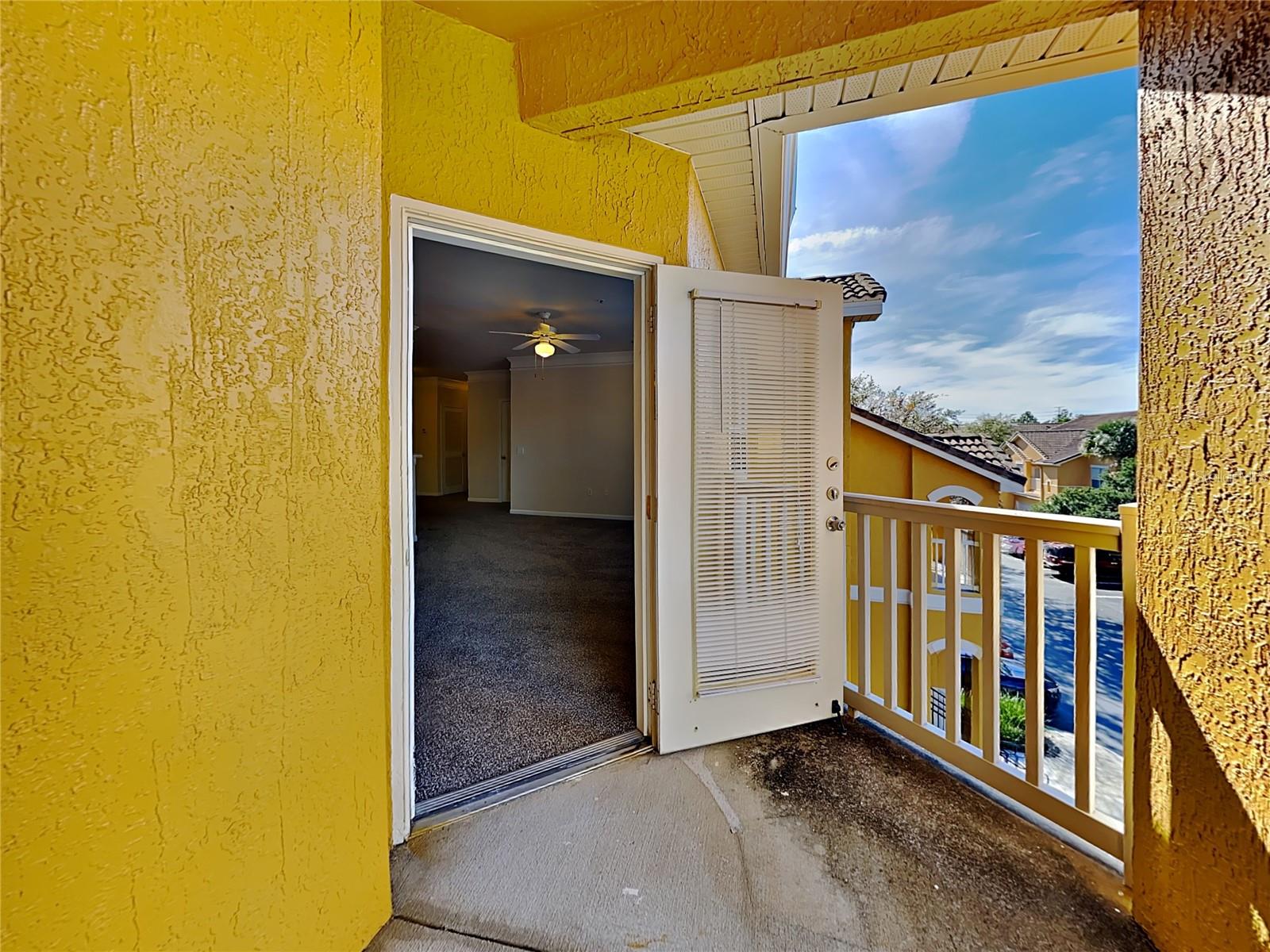 MIRABELLA - Residential Lease