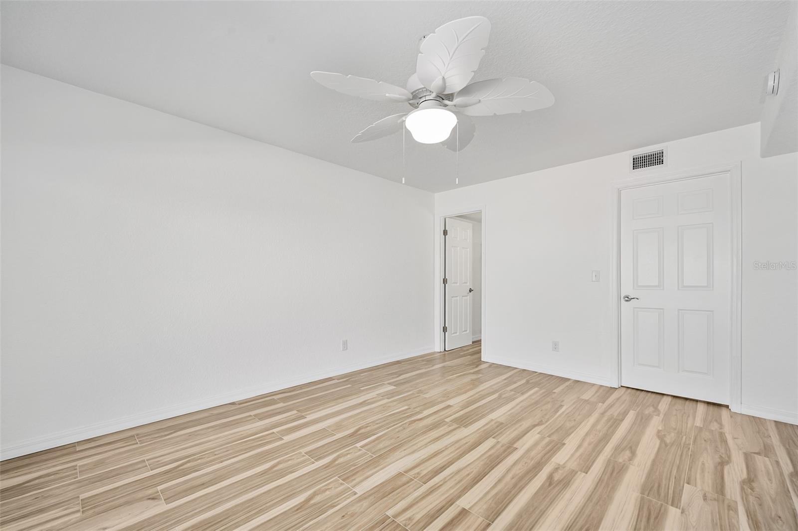 SEA FERN CONDO - Residential