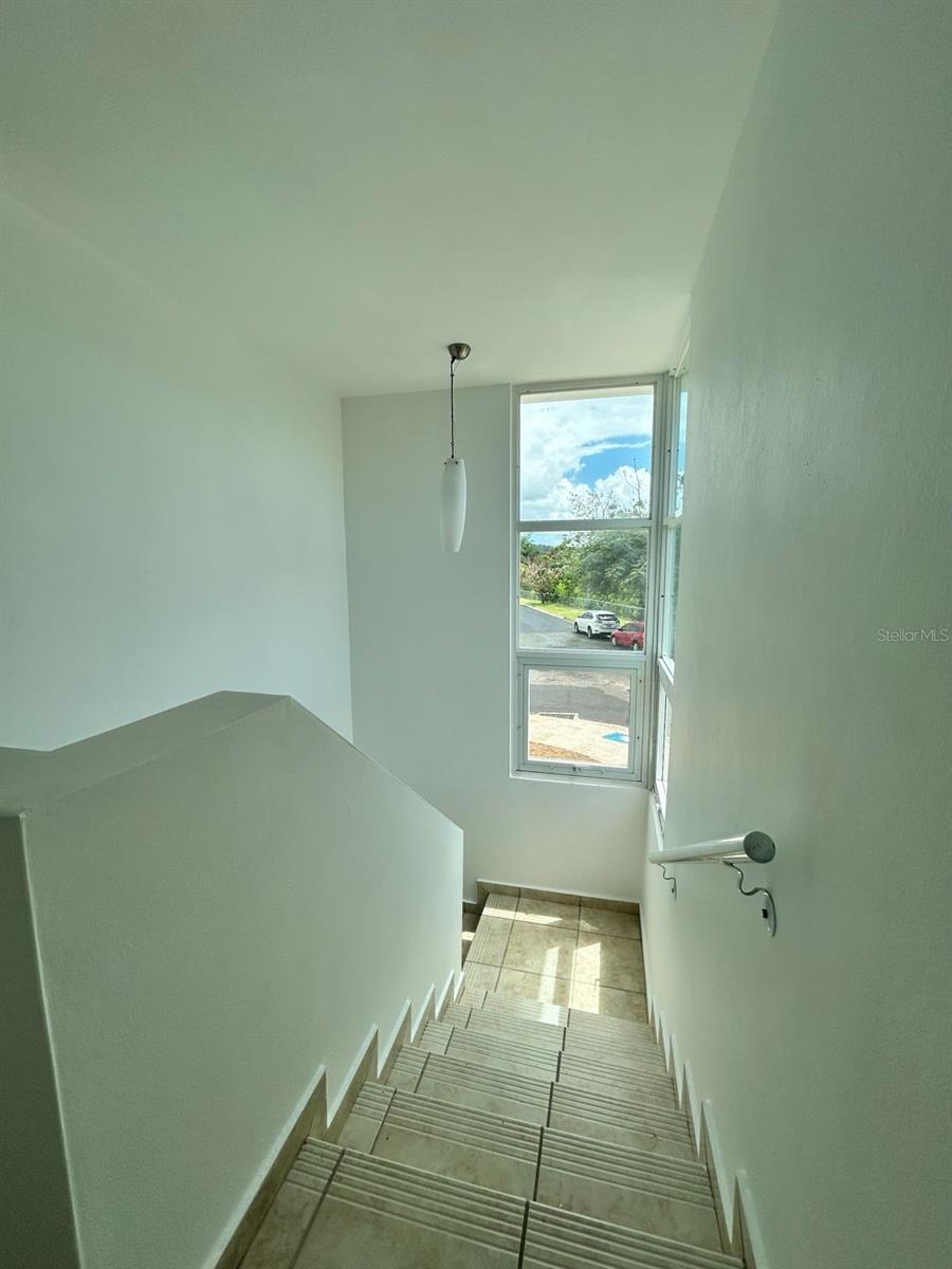 MANSIONES DE JUNCOS - Residential Lease