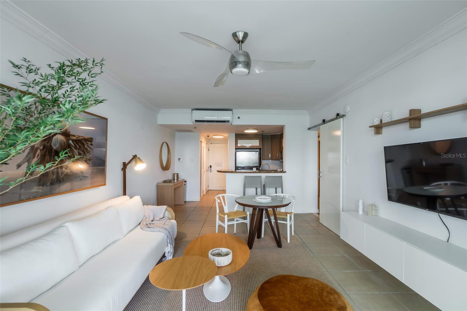 1 LOS ROSALES STREET 114-113