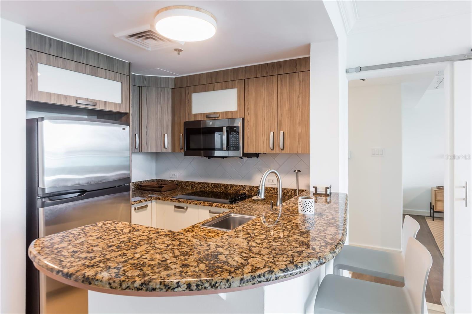 1 LOS ROSALES STREET 114-113