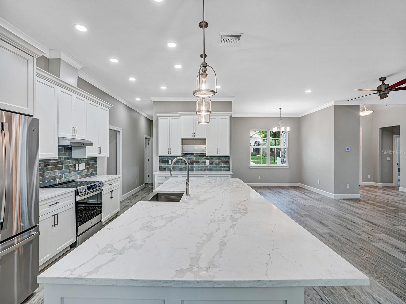 WATER VIEW HEIGHTS - Residential