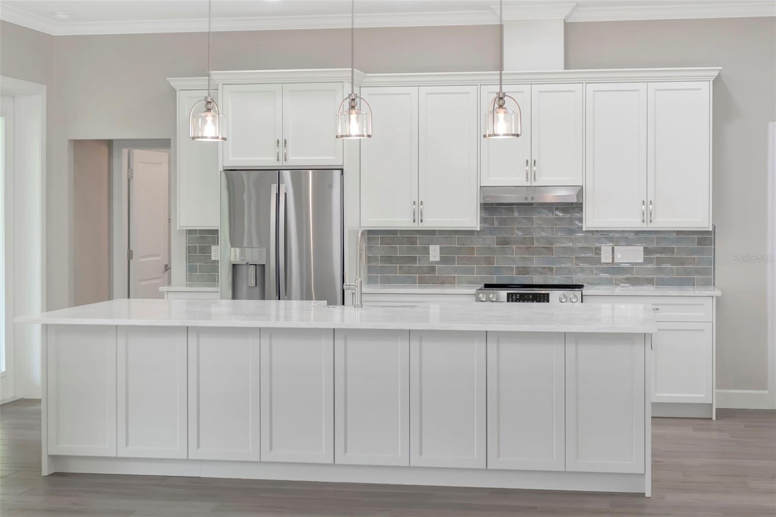 WATER VIEW HEIGHTS - Residential