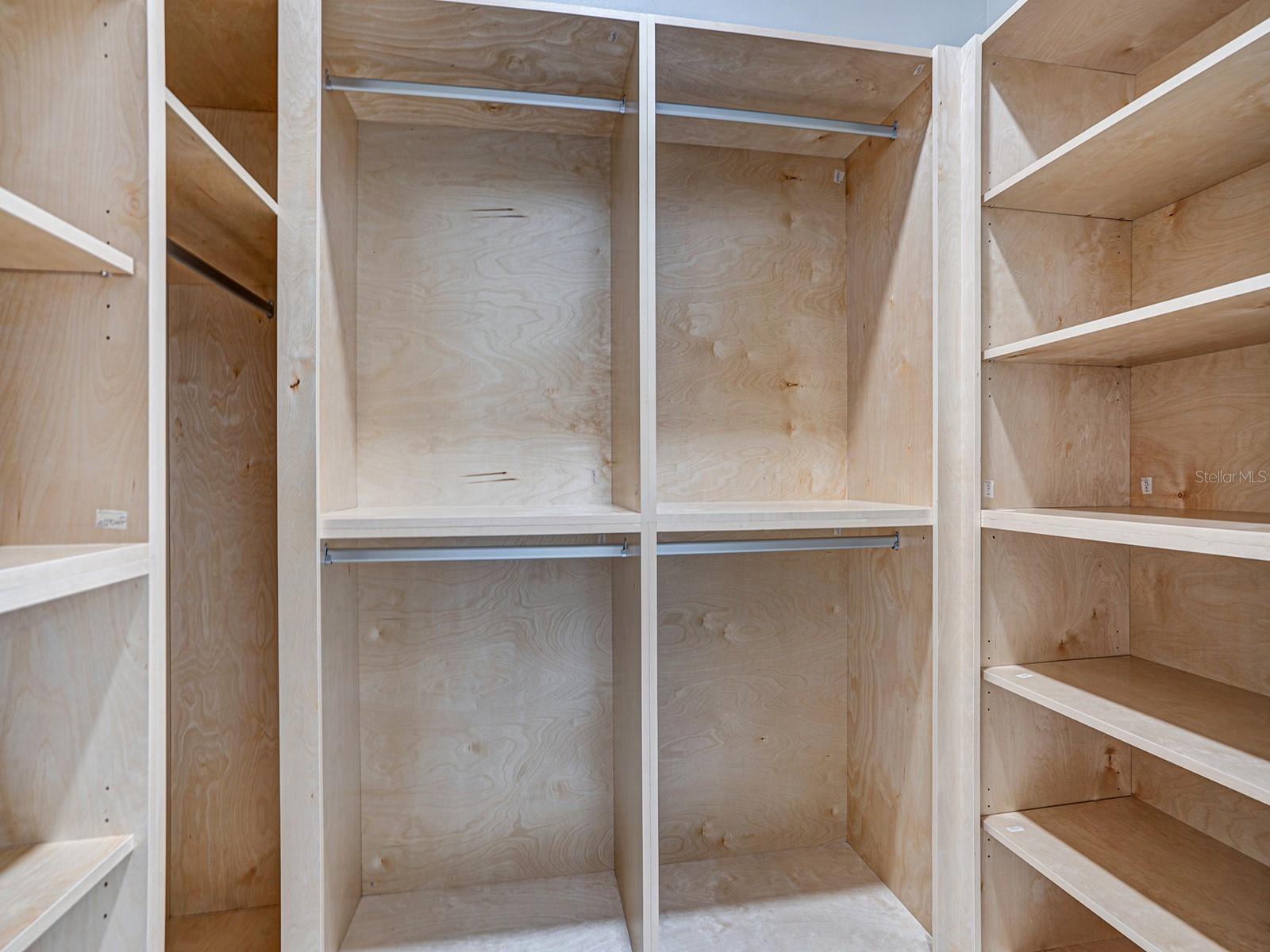 WATER VIEW HEIGHTS - Residential