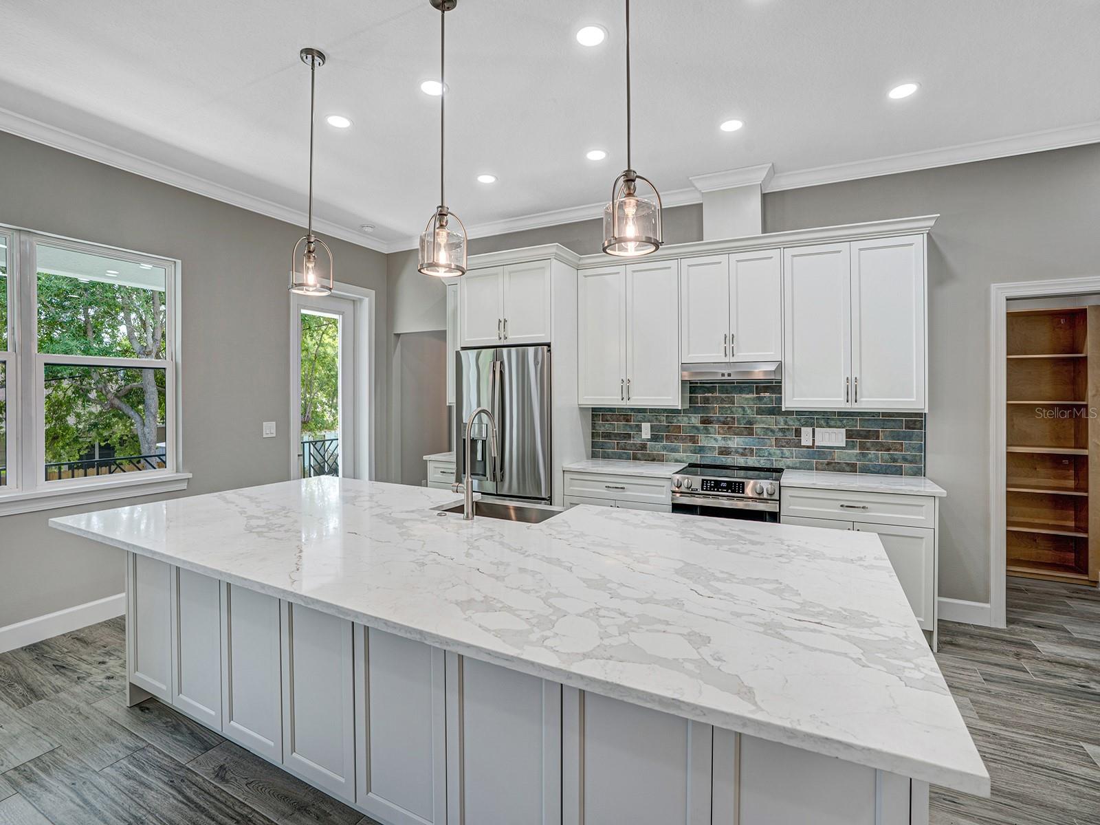 WATER VIEW HEIGHTS - Residential