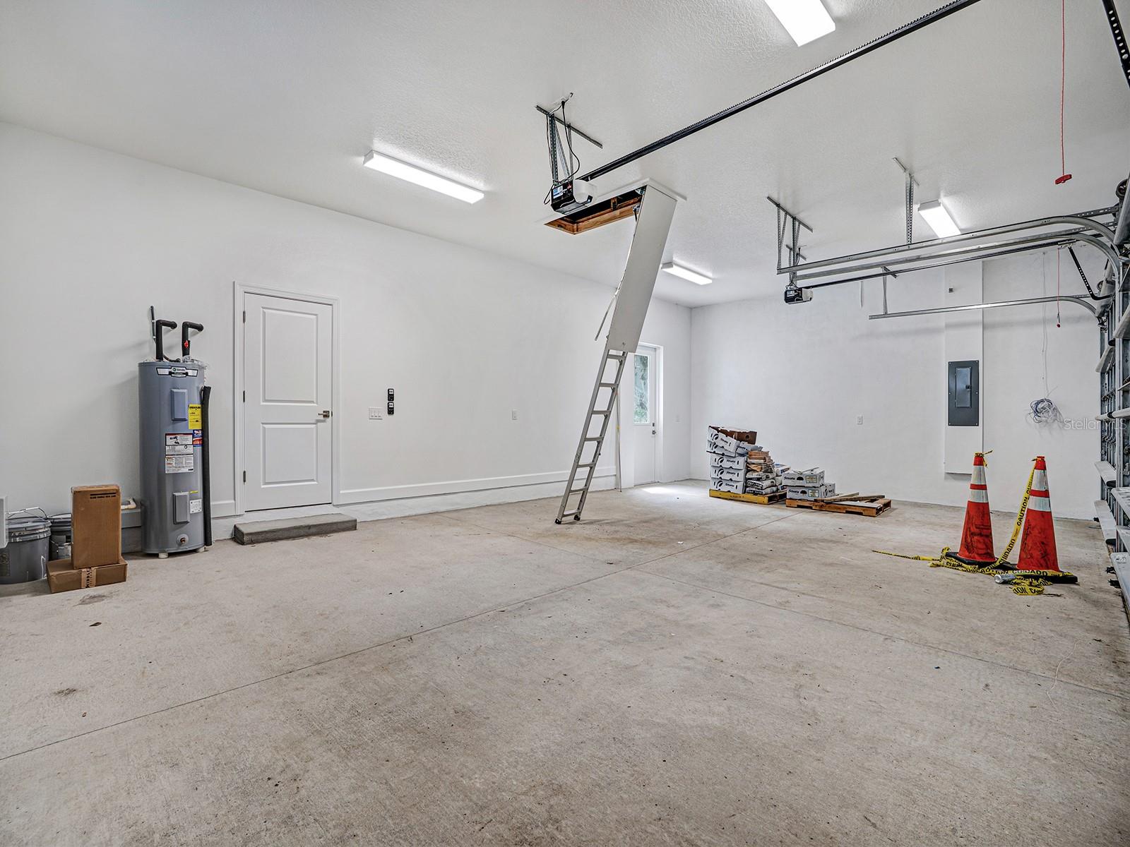 WATER VIEW HEIGHTS - Residential