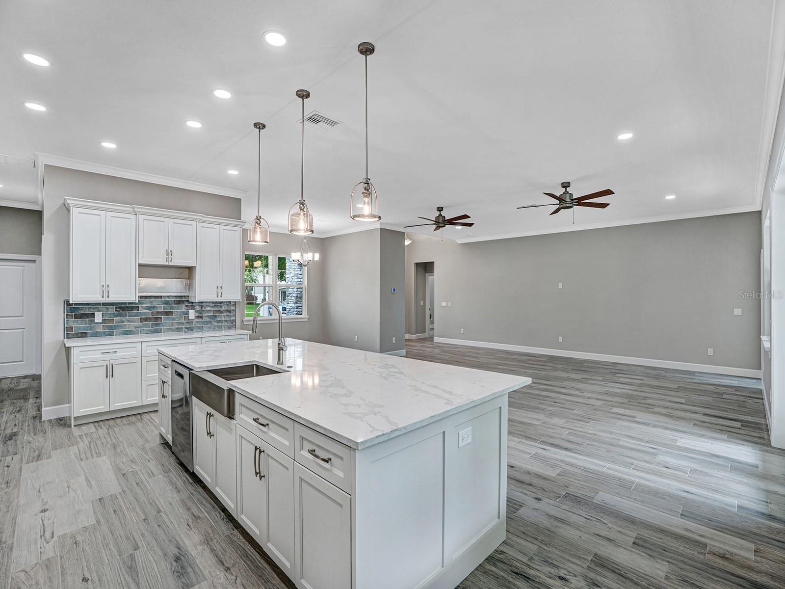 WATER VIEW HEIGHTS - Residential