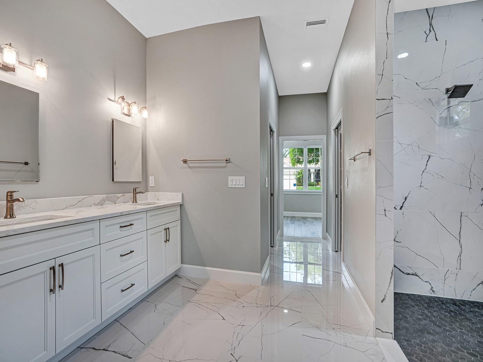 WATER VIEW HEIGHTS - Residential