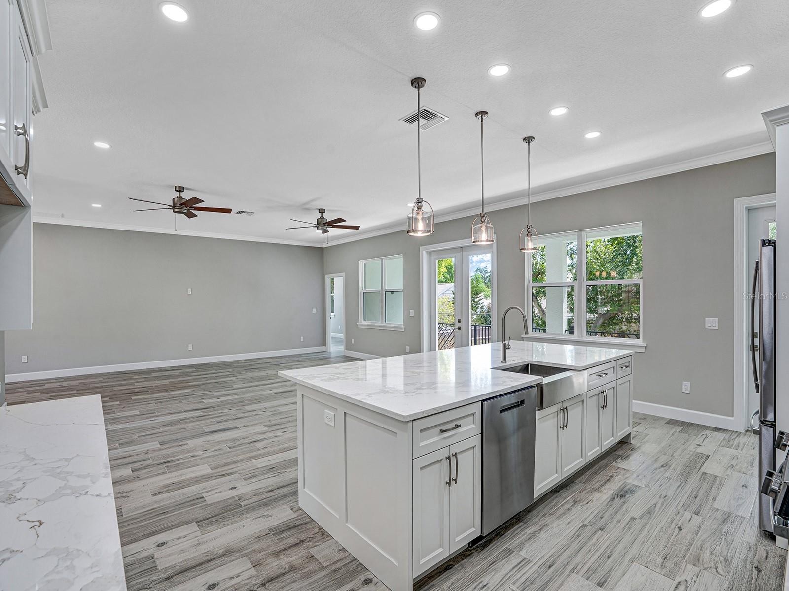 WATER VIEW HEIGHTS - Residential