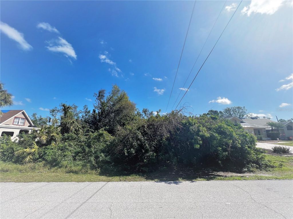 Photo of 3438 Dunkirk Street, Port Charlotte, FL 33980 (MLS # C7471037)