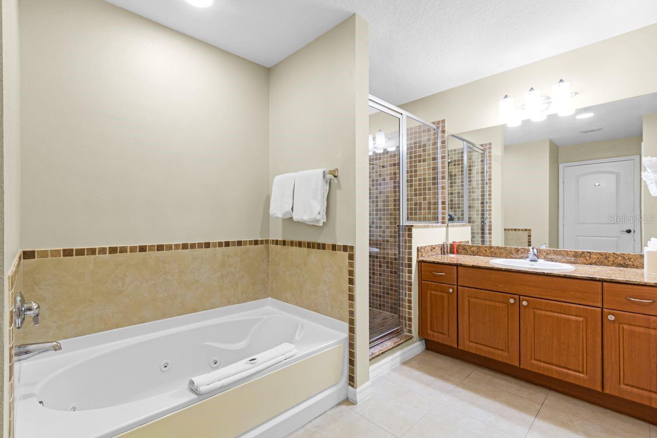 POINT ORLANDO RESIDENCE CONDO - Residential