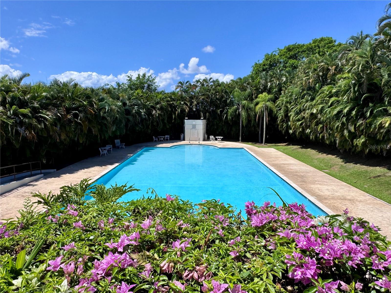 PASEOS LAS VISTAS - Residential