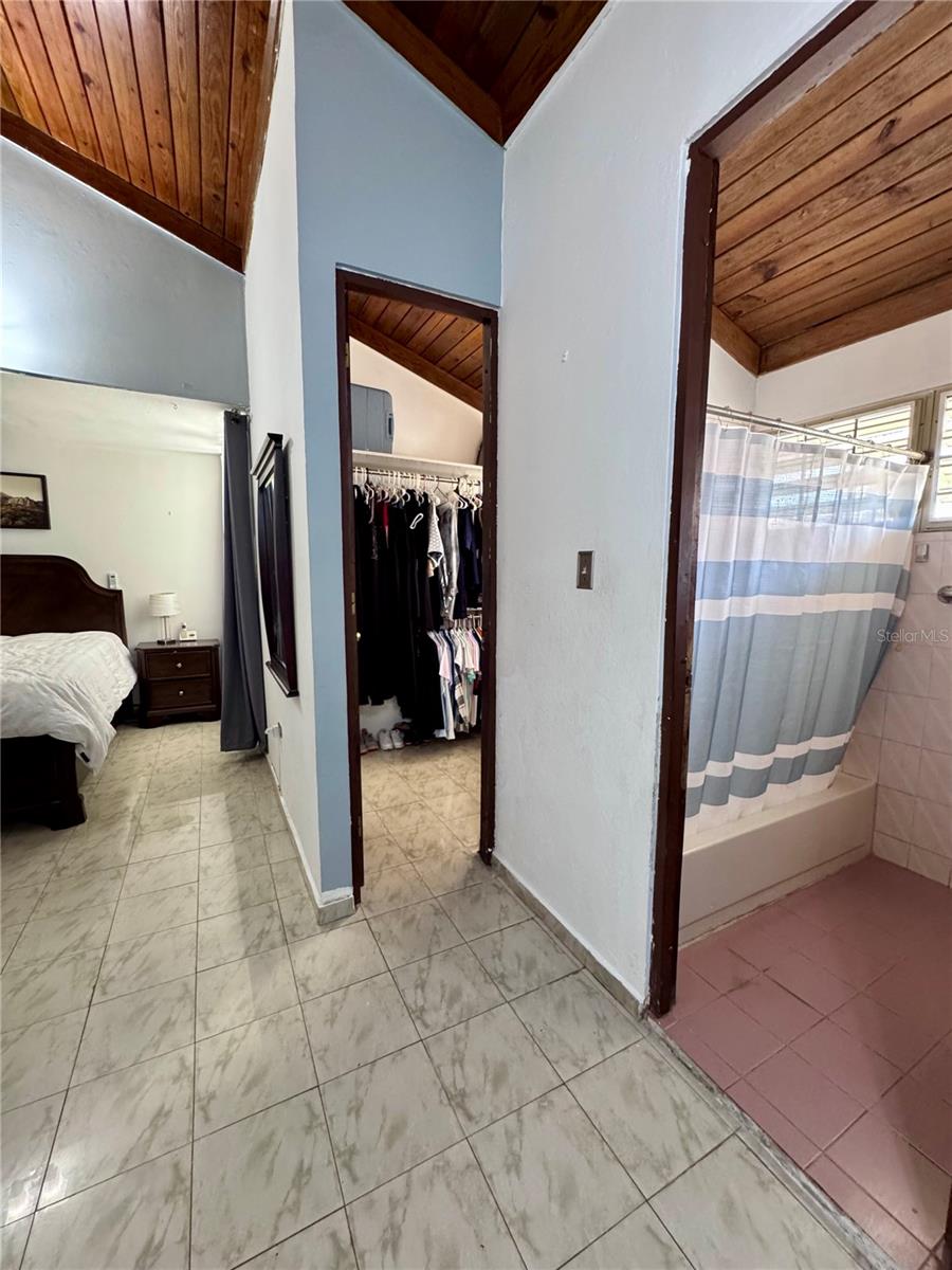 PASEOS LAS VISTAS - Residential