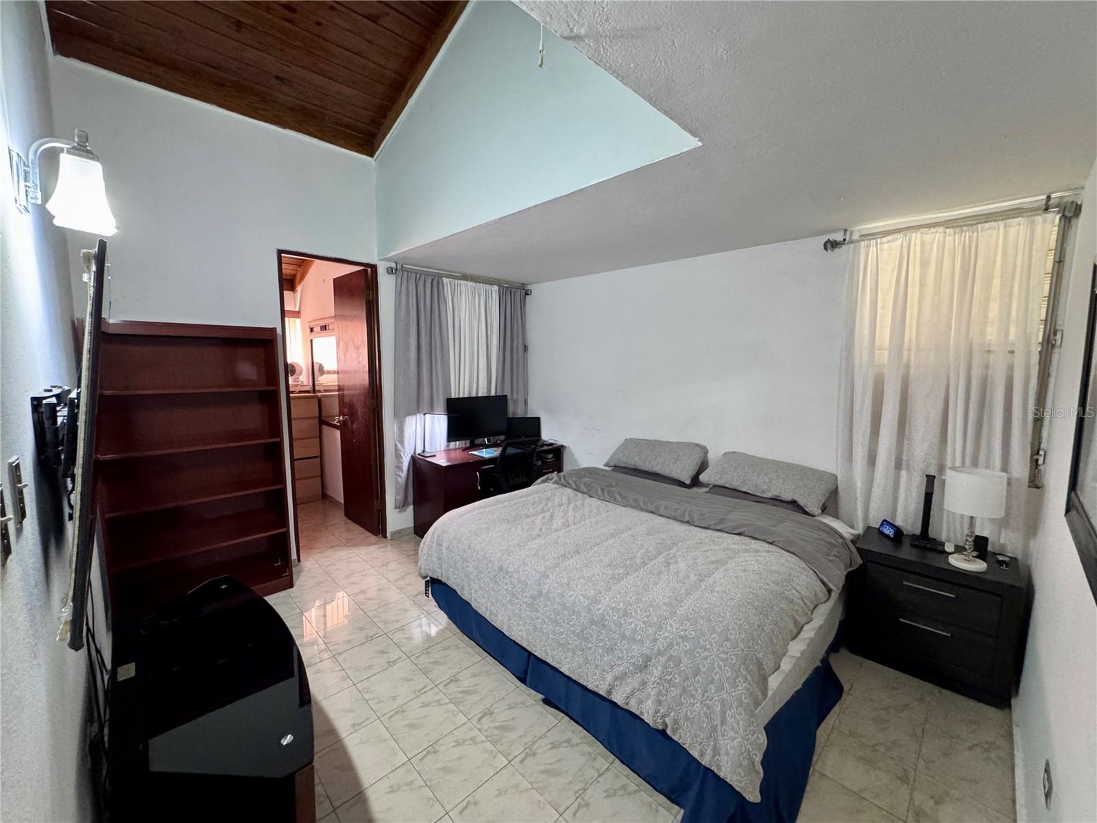 PASEOS LAS VISTAS - Residential