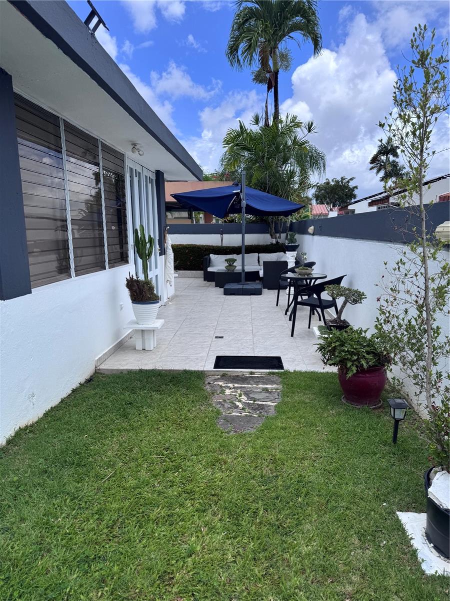 PASEOS LAS VISTAS - Residential