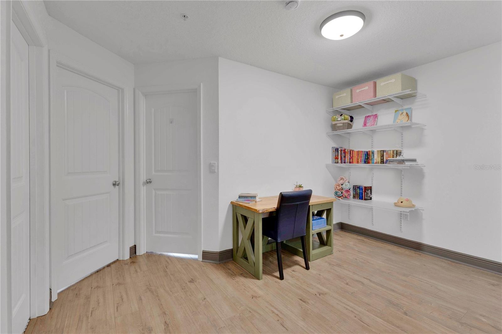 RAVINA/EAST PARK - Residential