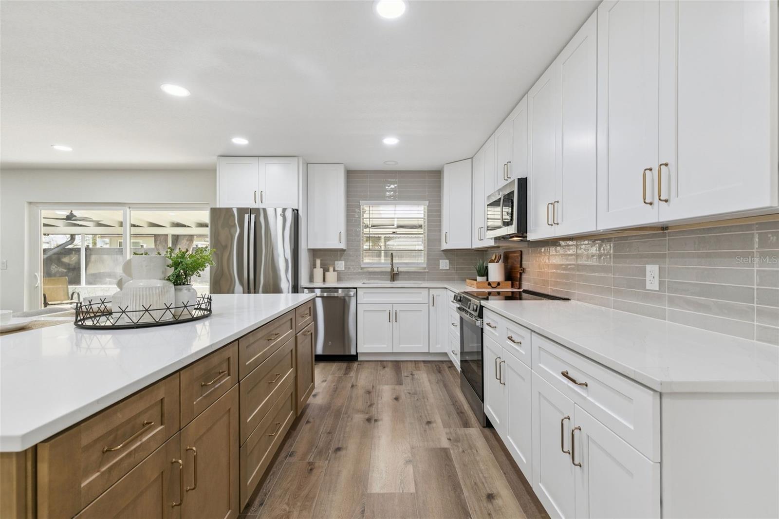 SPRING OAKS UNIT 4 - Residential