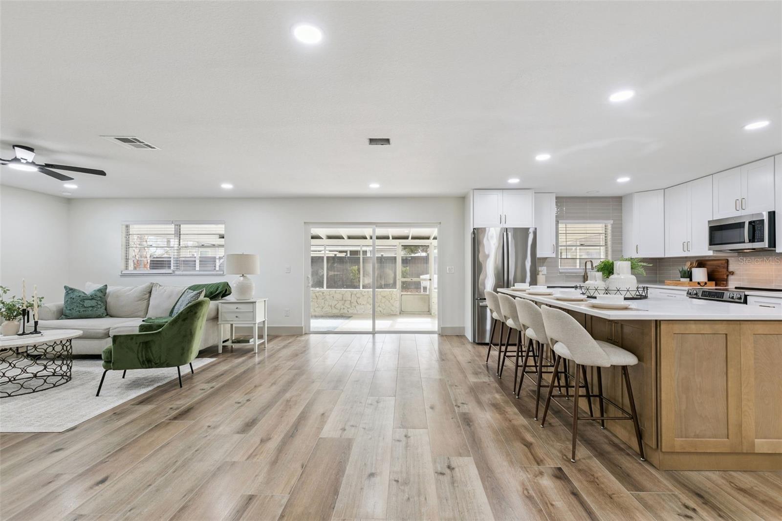 SPRING OAKS UNIT 4 - Residential