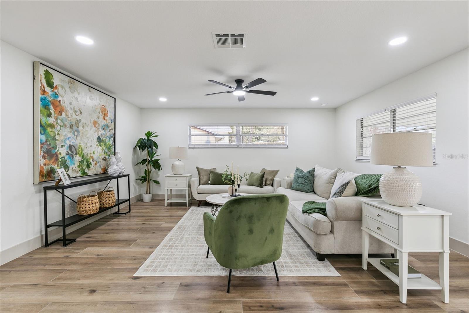 SPRING OAKS UNIT 4 - Residential