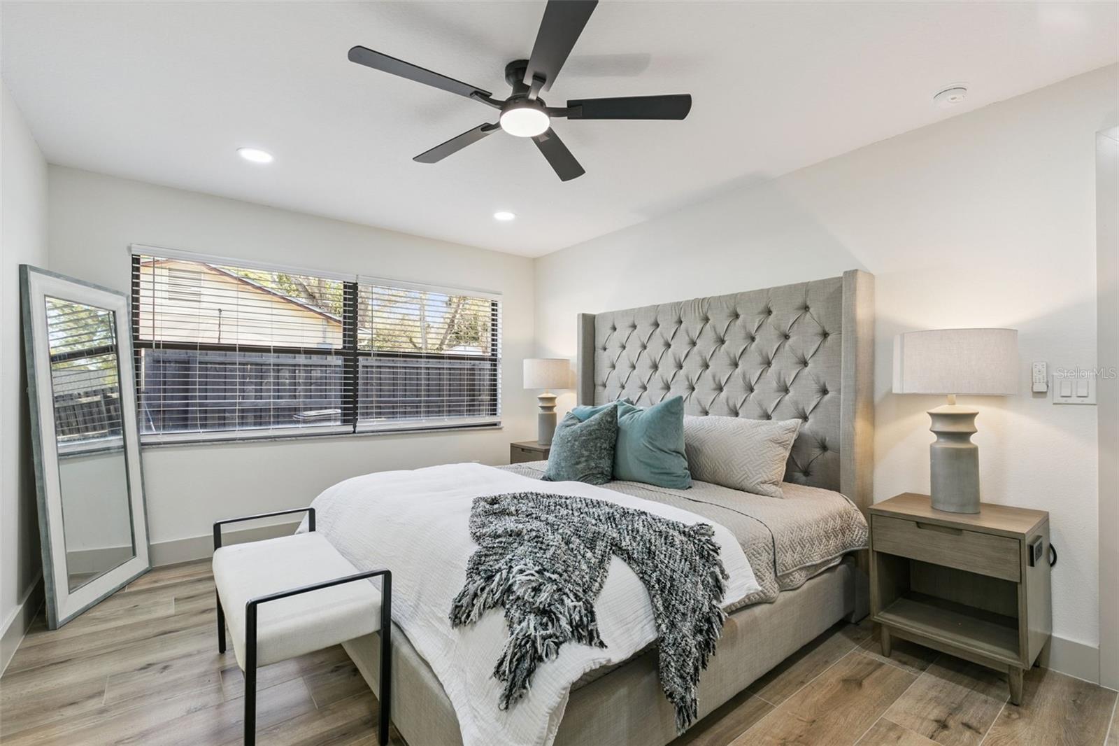 SPRING OAKS UNIT 4 - Residential