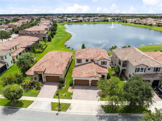 10478 STAPELEY DR, ORLANDO, FL 32832 - Image 530cd333cfca8d54afd4c8f424b28984/582442316