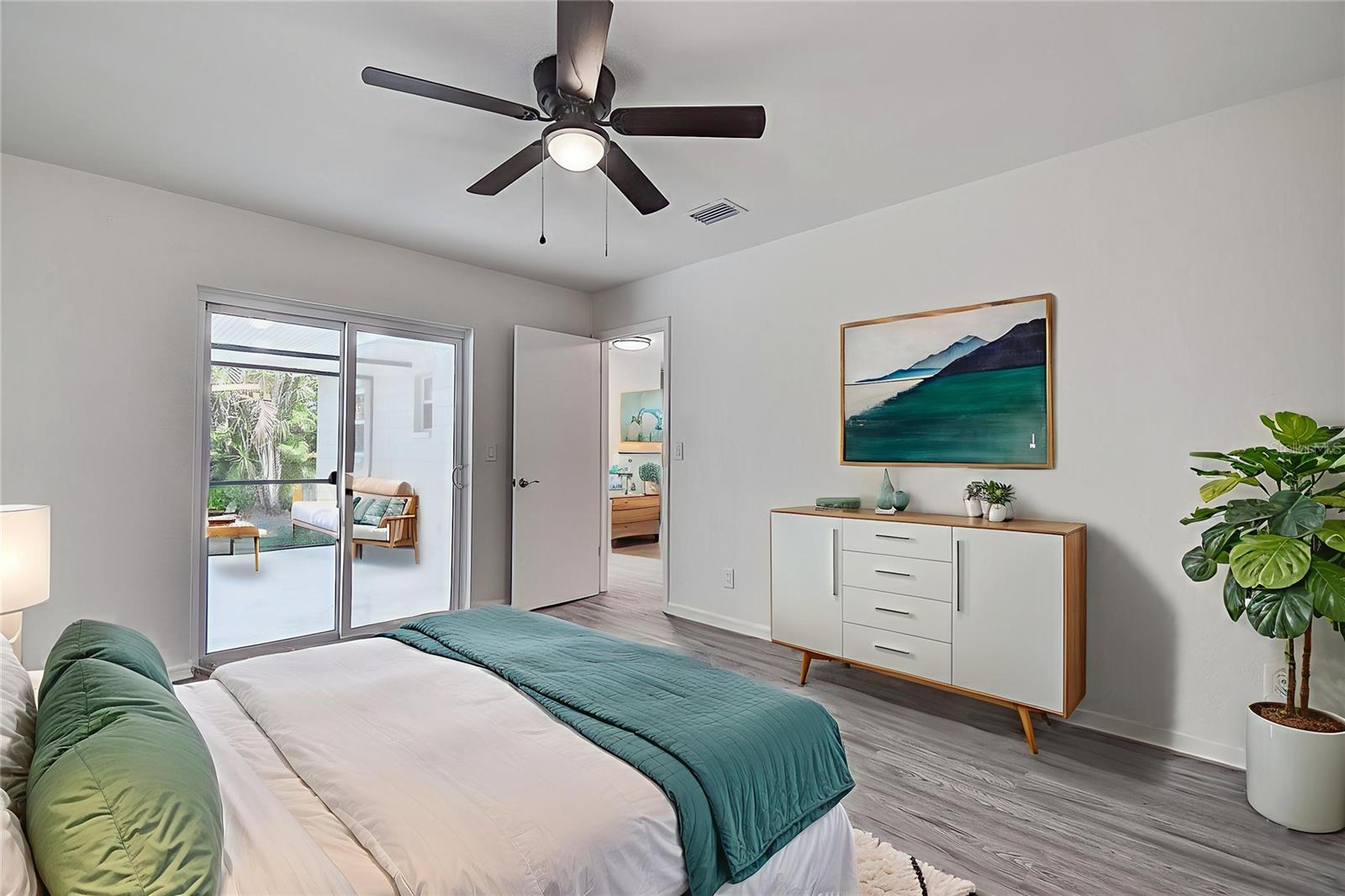 PINELLAS PINES ESTATE - Residential