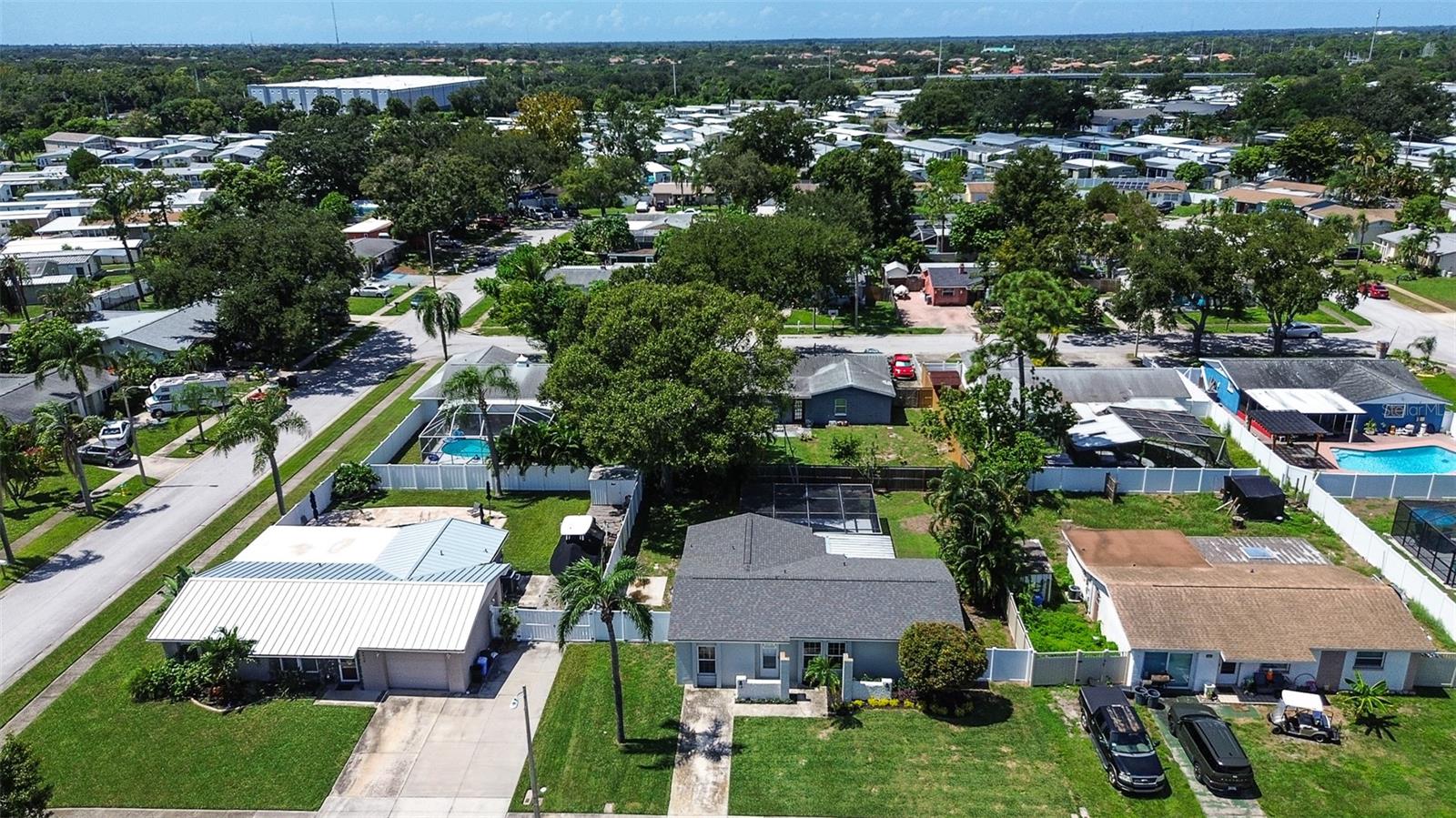 PINELLAS PINES ESTATE - Residential