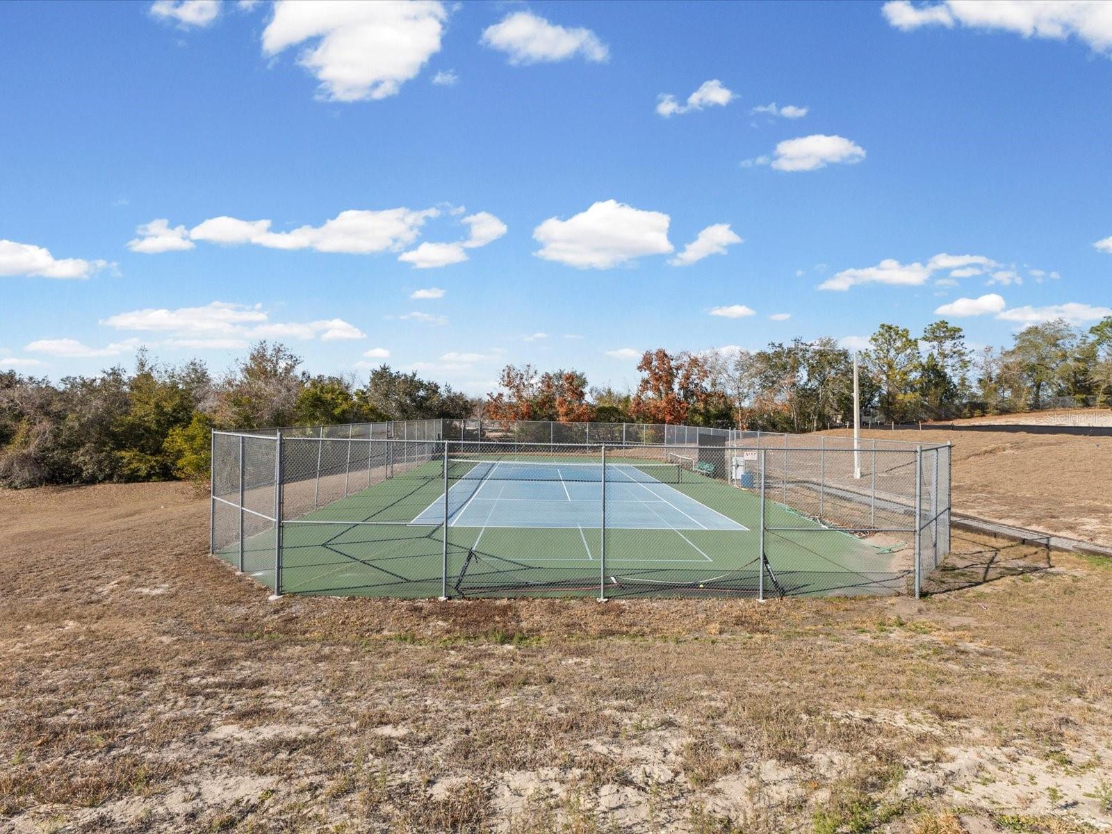 PRISTINE PLACE PH 4 - Residential