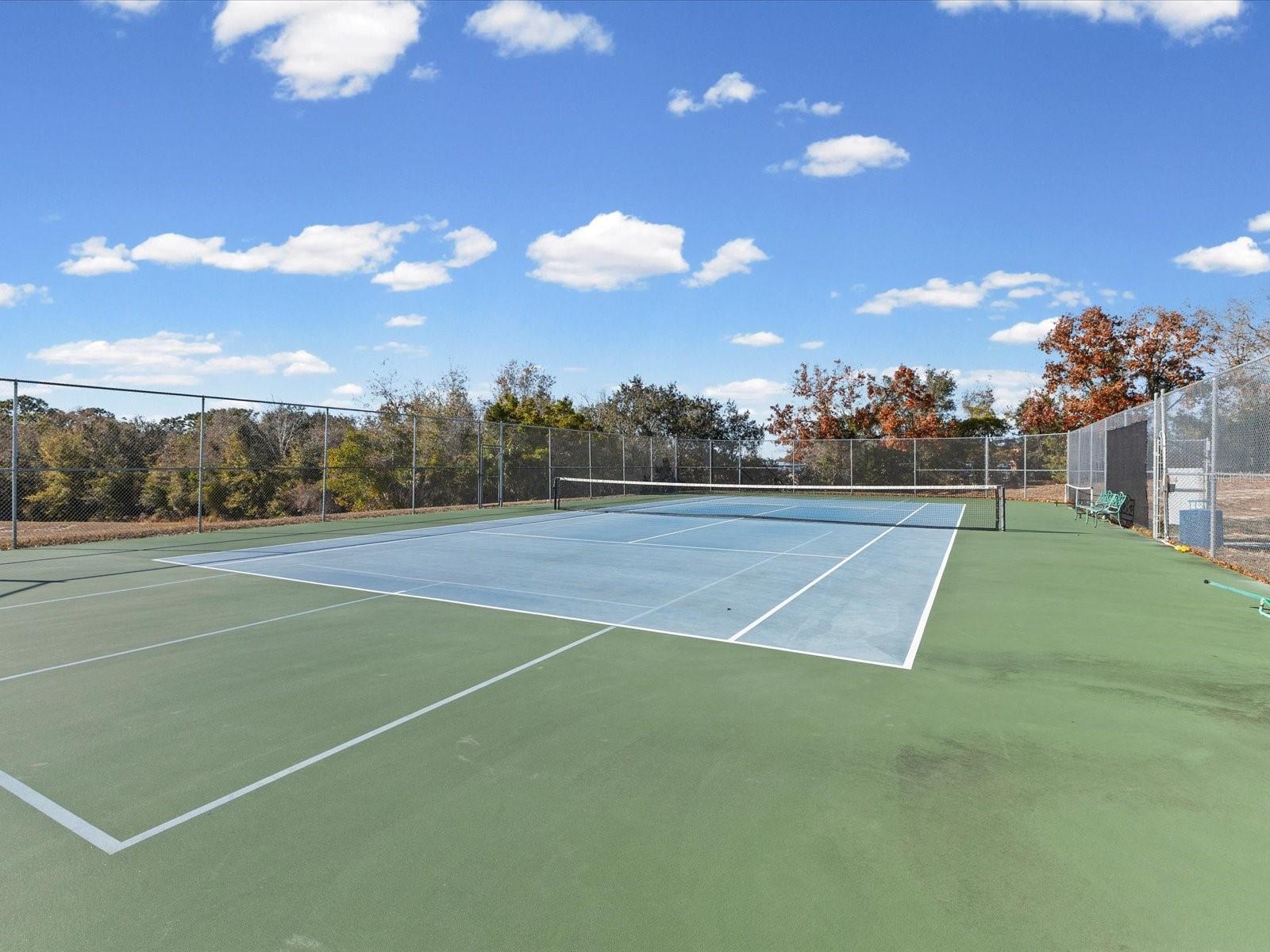 PRISTINE PLACE PH 4 - Residential