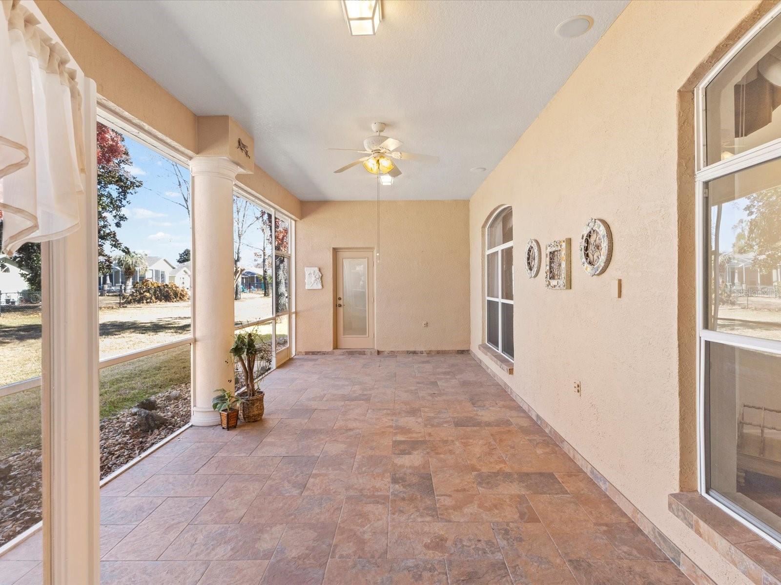 PRISTINE PLACE PH 4 - Residential